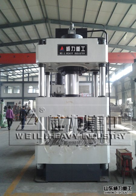 400噸三梁四柱油壓機(jī)