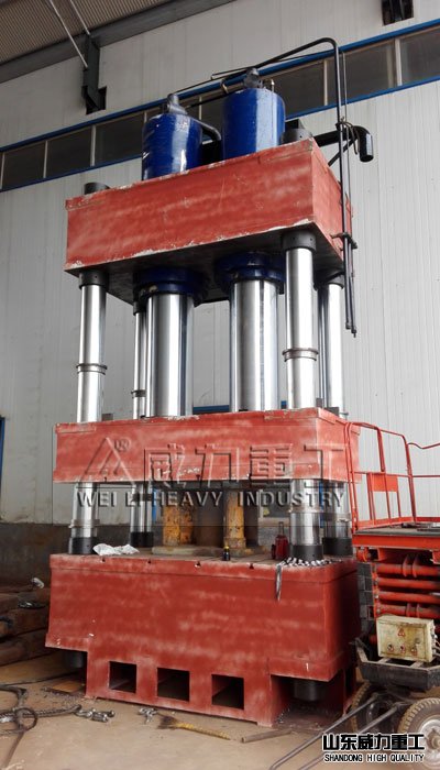 高效率的1000噸四柱油壓機(jī)